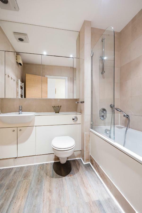 Stylish Hyde Park Apartment Londra Esterno foto