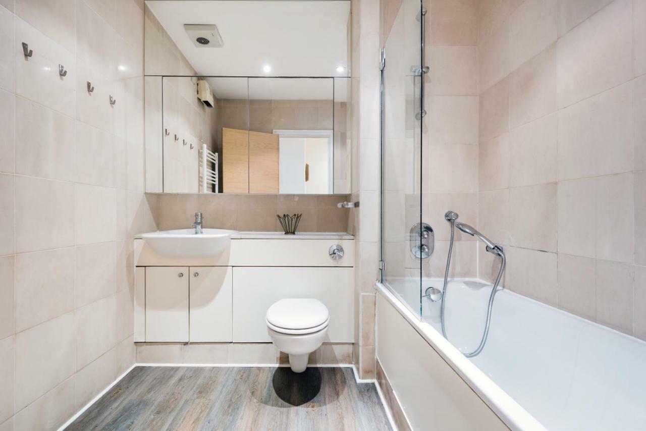 Stylish Hyde Park Apartment Londra Esterno foto