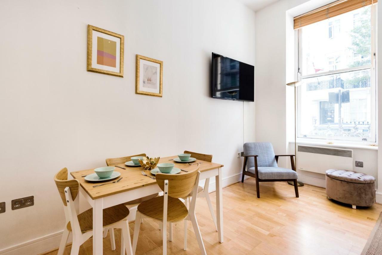 Stylish Hyde Park Apartment Londra Esterno foto